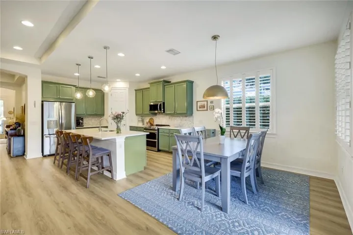 16357  Aberdeen  WAY, Naples, FL 34110