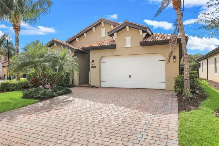16357  Aberdeen  WAY, Naples, FL 34110