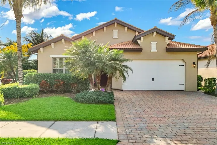 16357  Aberdeen  WAY, Naples, FL 34110