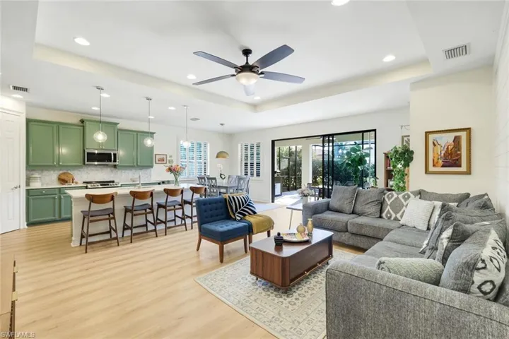 16357  Aberdeen  WAY, Naples, FL 34110