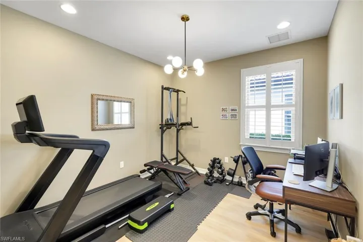 16357  Aberdeen  WAY, Naples, FL 34110