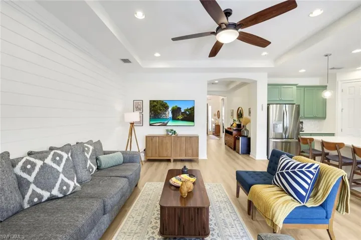 16357  Aberdeen  WAY, Naples, FL 34110