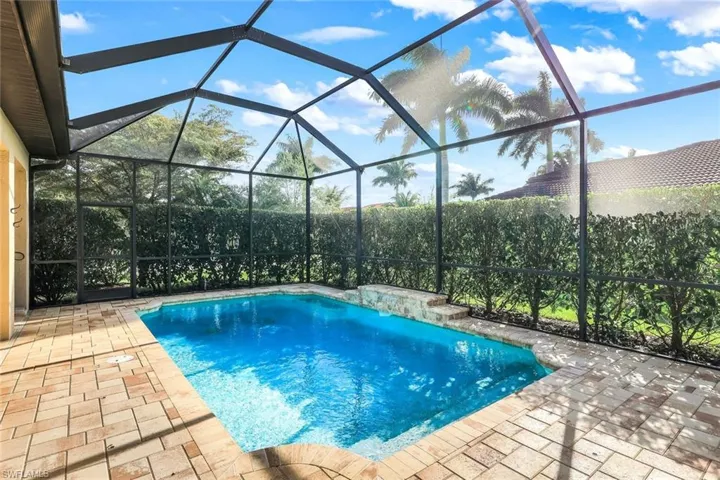 16357  Aberdeen  WAY, Naples, FL 34110