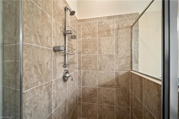 3357 Hampton Blvd, Alva, Florida 33920