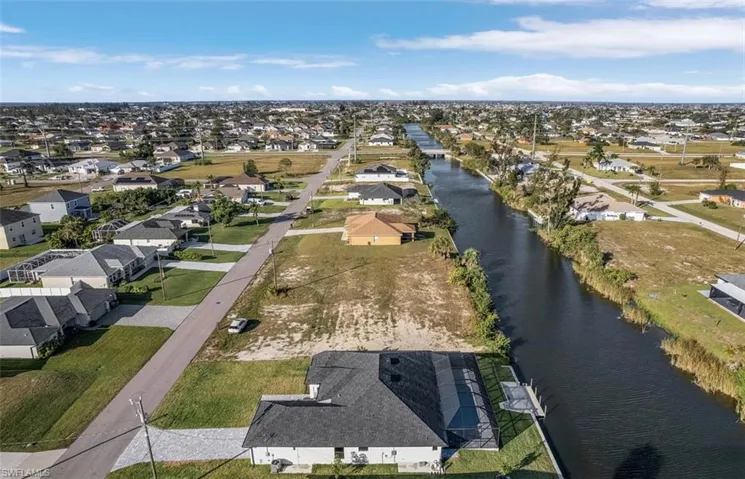 2227 Sw 2nd Ter, Cape Coral Fl 33991