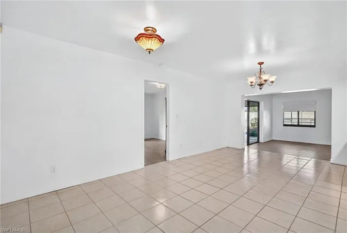1802 SE 11th  PL, Cape Coral, FL 33990