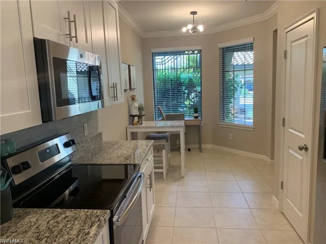 9433 Benvenuto Ct 5-101, Naples, Florida 34119