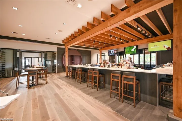 9433 Benvenuto Ct 5-101, Naples, Florida 34119