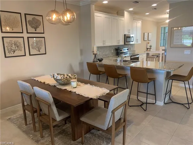 9433 Benvenuto Ct 5-101, Naples, Florida 34119