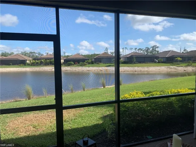 9433 Benvenuto Ct 5-101, Naples, Florida 34119