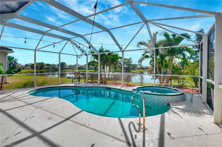 13020  Lake Meadow  DR, Fort Myers, FL 33913