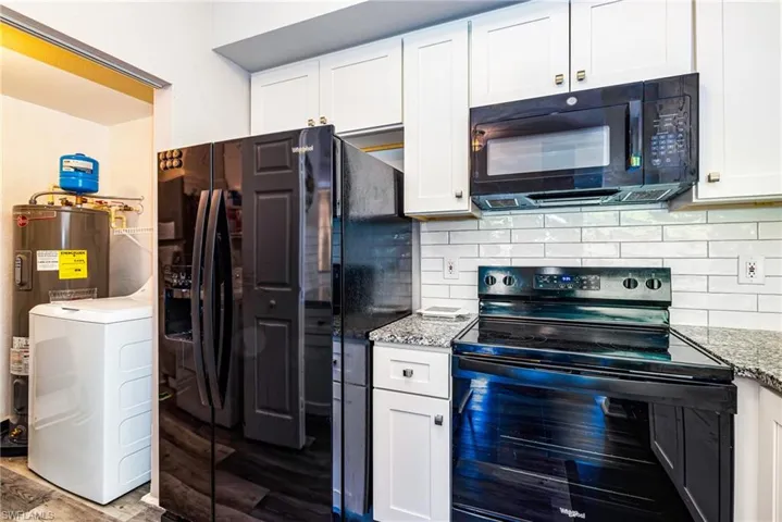 6361 Aragon Way 303, Fort Myers, Florida 33966