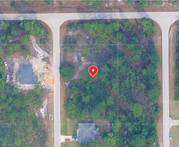 707 Glacier Ave, Lehigh Acres, Florida 33974