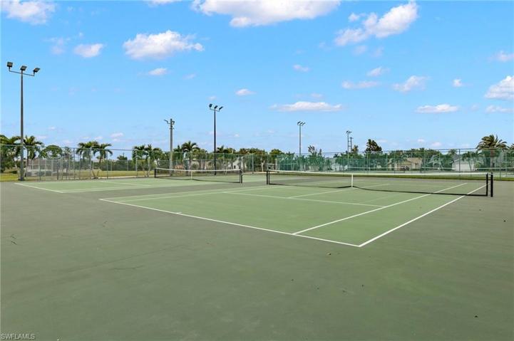 Tennis