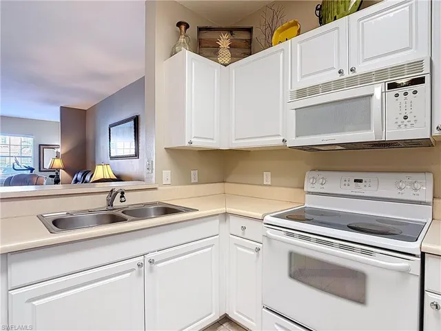 15630  Ocean Walk  CIR, Fort Myers, FL 33908