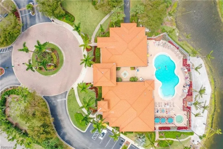 Pool and Clubhouse