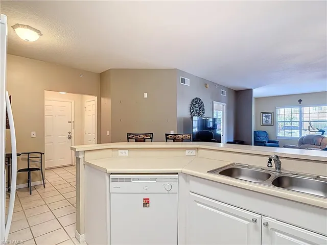 15630  Ocean Walk  CIR, Fort Myers, FL 33908