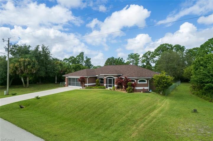 626  Montclair S AVE, Lehigh Acres, FL 33974