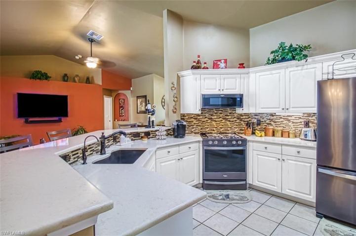 626  Montclair S AVE, Lehigh Acres, FL 33974