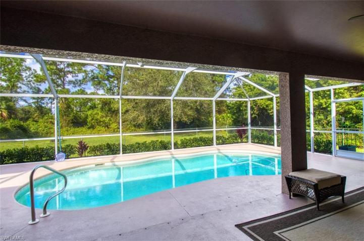 626  Montclair S AVE, Lehigh Acres, FL 33974
