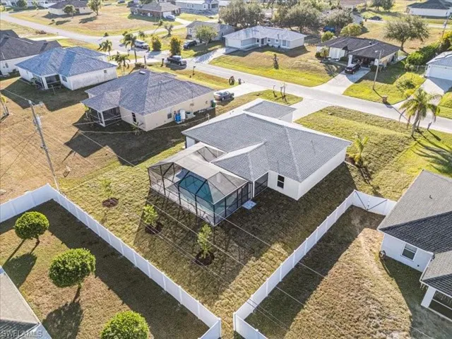 1813 Nw 3rd Ave, Cape Coral Fl 33993