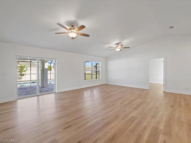 1813 Nw 3rd Ave, Cape Coral Fl 33993
