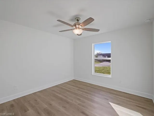 1813 Nw 3rd Ave, Cape Coral Fl 33993