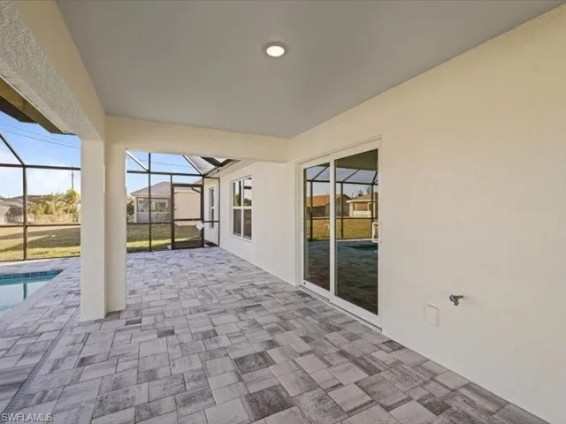 1813 Nw 3rd Ave, Cape Coral Fl 33993