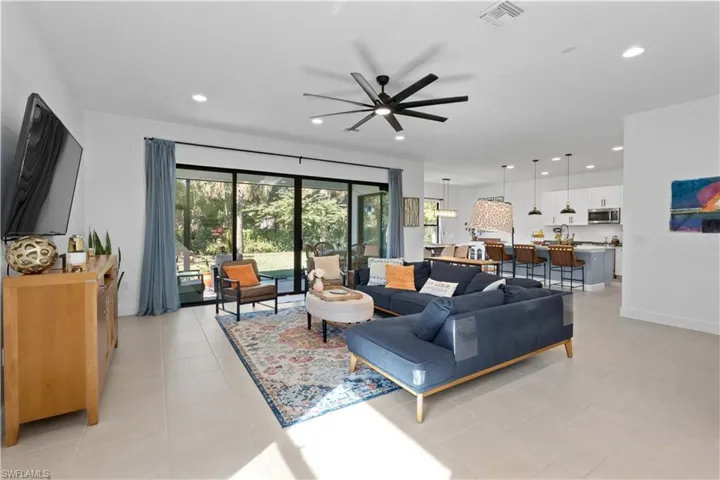 20860 Thistle Leaf Ln, Estero, Florida 33928