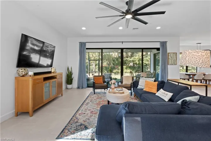 20860 Thistle Leaf Ln, Estero, Florida 33928