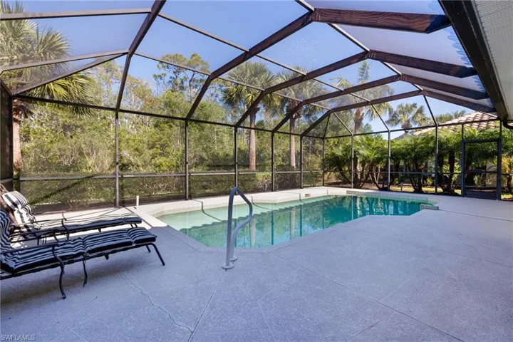 Large lanai space around the pool