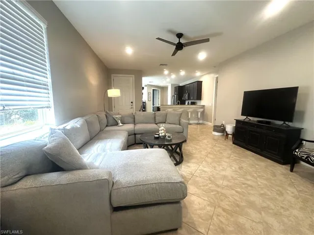 13462 Kent St, Naples, Florida 34109