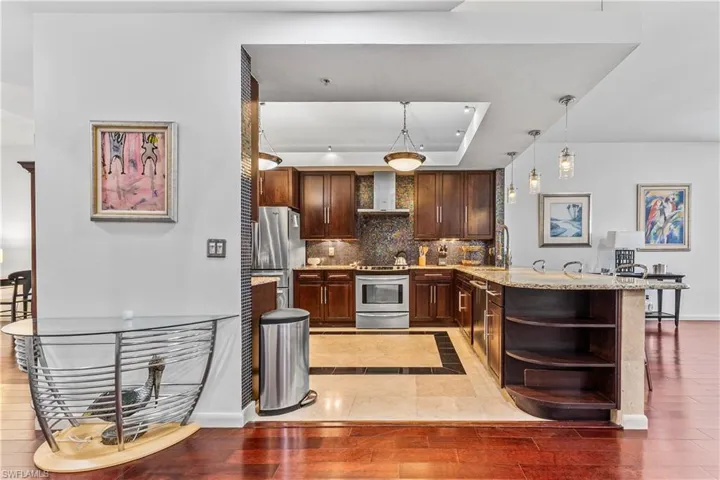 1845 Les Chateaux Blvd 202, Naples, Florida 34109