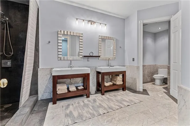 1845 Les Chateaux Blvd 202, Naples, Florida 34109