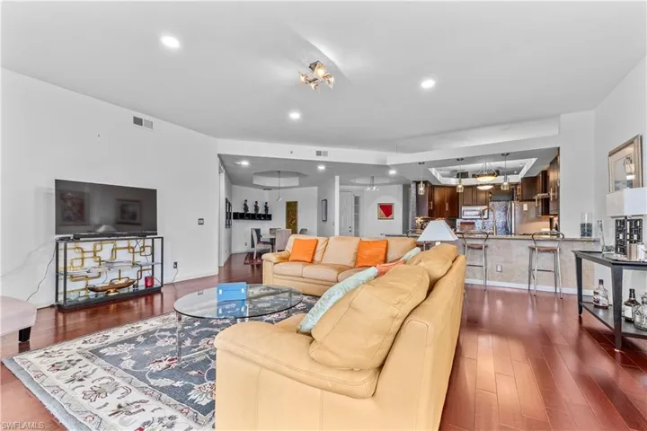 1845 Les Chateaux Blvd 202, Naples, Florida 34109
