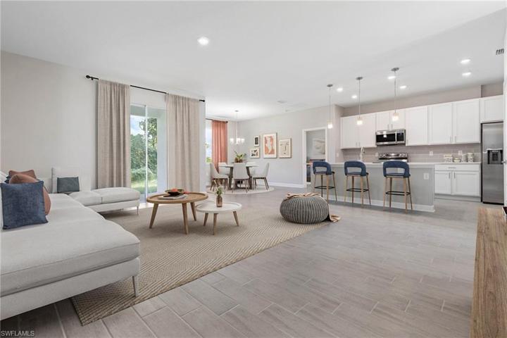 300 NW 4th  AVE, Cape Coral, FL 33993