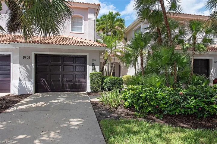 1921  Crestview  WAY, Naples, FL 34119