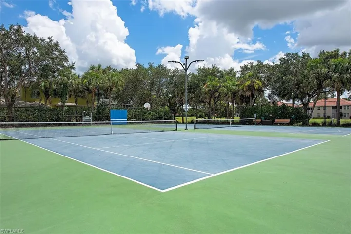1921  Crestview  WAY, Naples, FL 34119