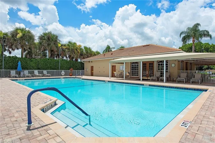 1921  Crestview  WAY, Naples, FL 34119