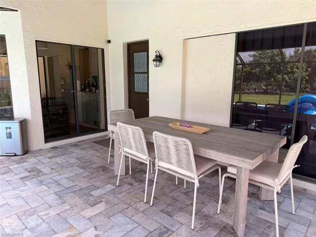 6560 Kestrel Cir, Fort Myers, Florida 33966