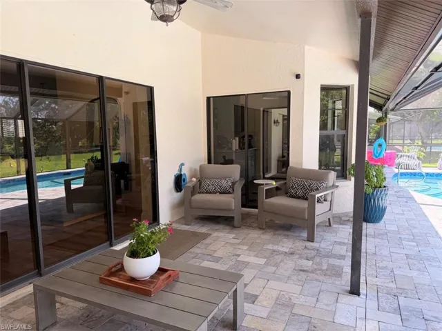 6560 Kestrel Cir, Fort Myers, Florida 33966