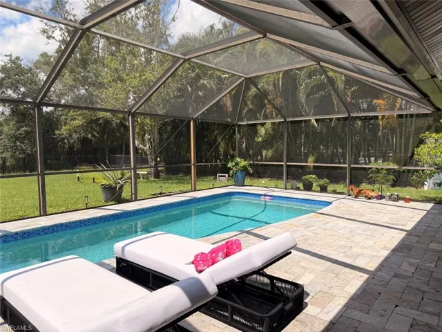 6560 Kestrel Cir, Fort Myers, Florida 33966