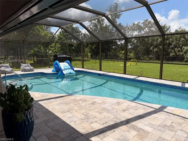 6560 Kestrel Cir, Fort Myers, Florida 33966
