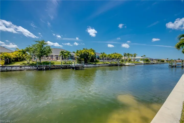2104 Sw 28th Ln, Cape Coral, Florida 33914