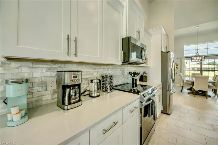 2104 Sw 28th Ln, Cape Coral, Florida 33914