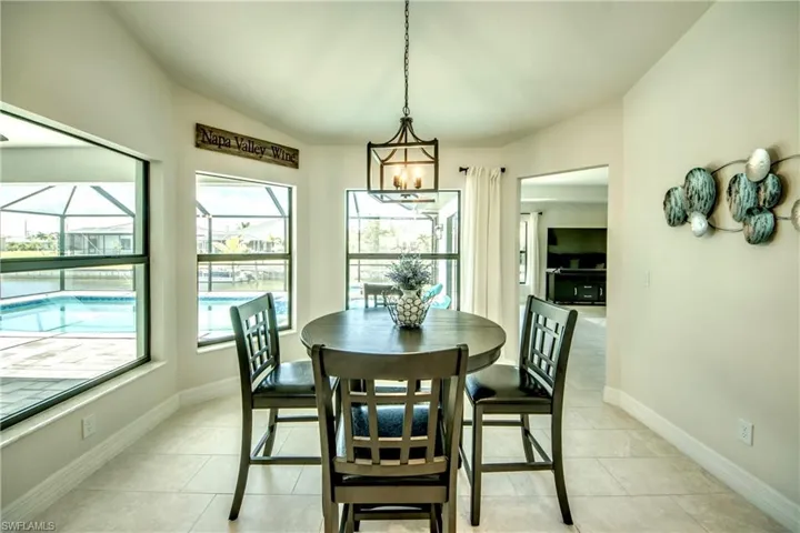 2104 Sw 28th Ln, Cape Coral, Florida 33914