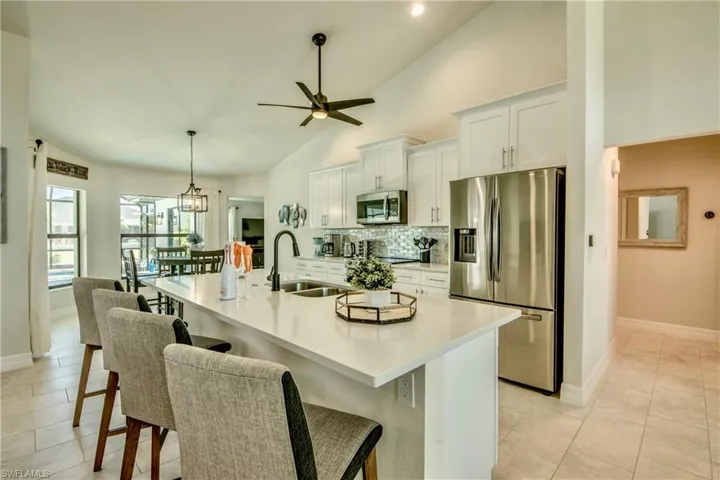 2104 Sw 28th Ln, Cape Coral, Florida 33914