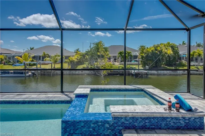 2104 Sw 28th Ln, Cape Coral, Florida 33914