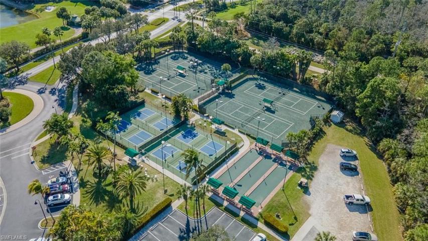 3585  Periwinkle  WAY, Naples, FL 34114