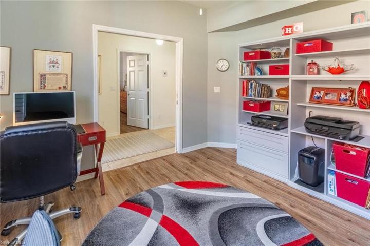 3585  Periwinkle  WAY, Naples, FL 34114